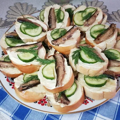 Гренки со шпротами