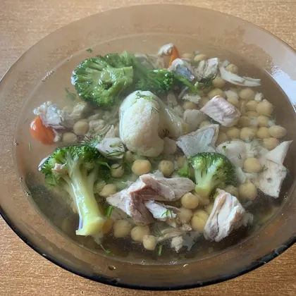 Суп из горбуши с нутом (можно без)