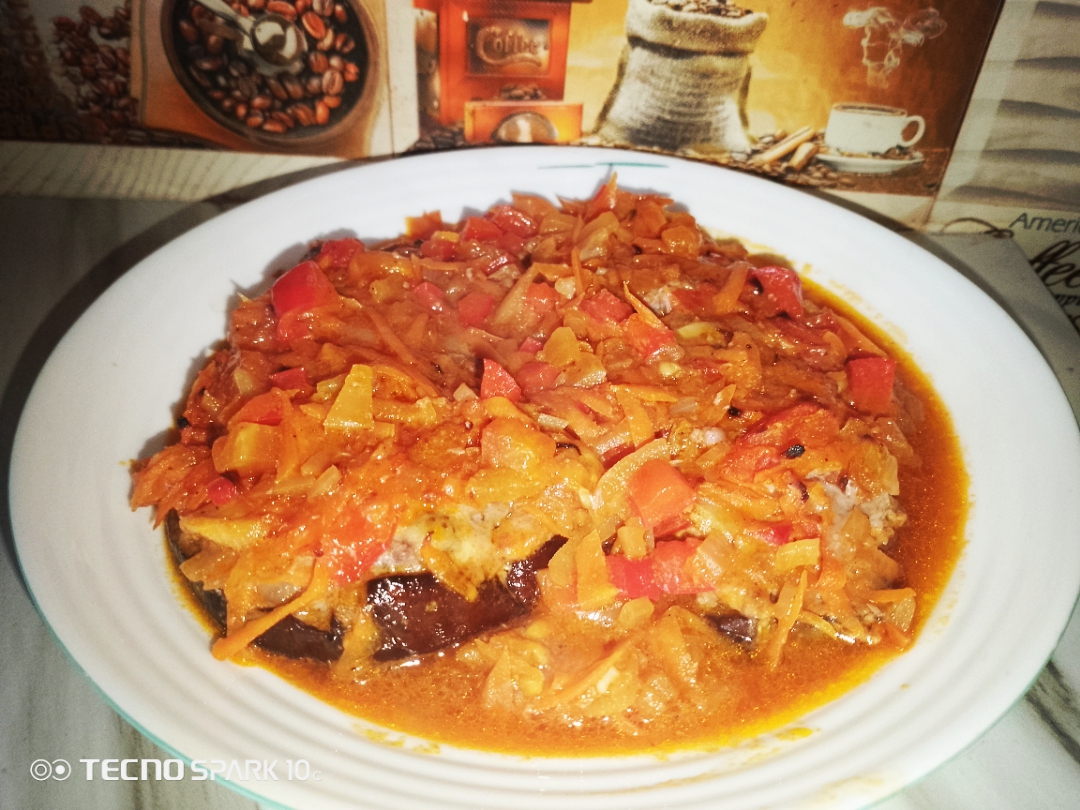 Фаршированные баклажаны с овощами 😋