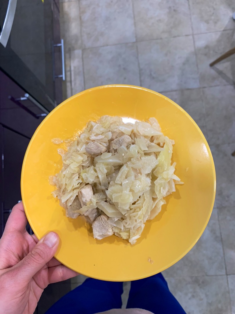Тушеная капуста с индейкой