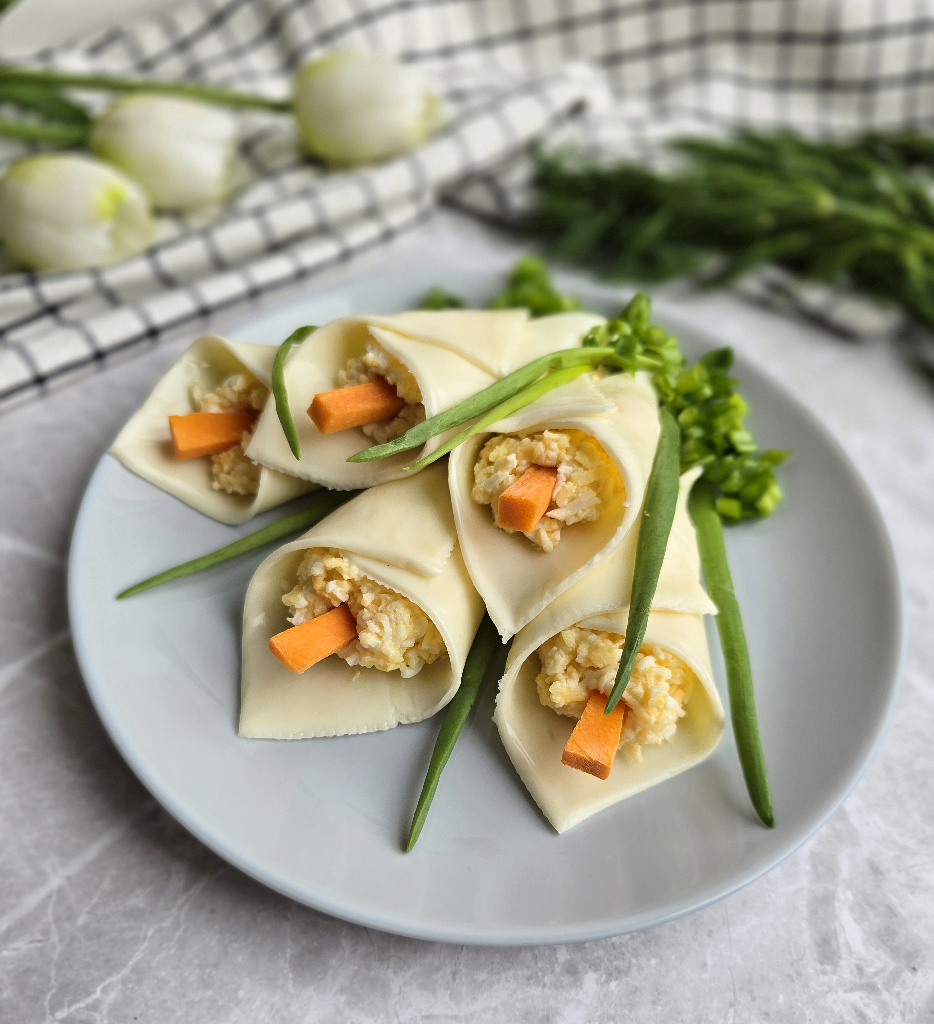 Праздничная закуска из сыра «Каллы»