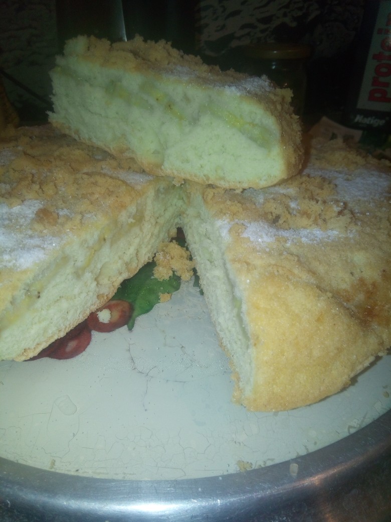Шарлотка с бананом