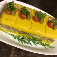 🇵🇪 Causa Limeña (Кауса лименья) - перуанская закуска из картофеля и тунца