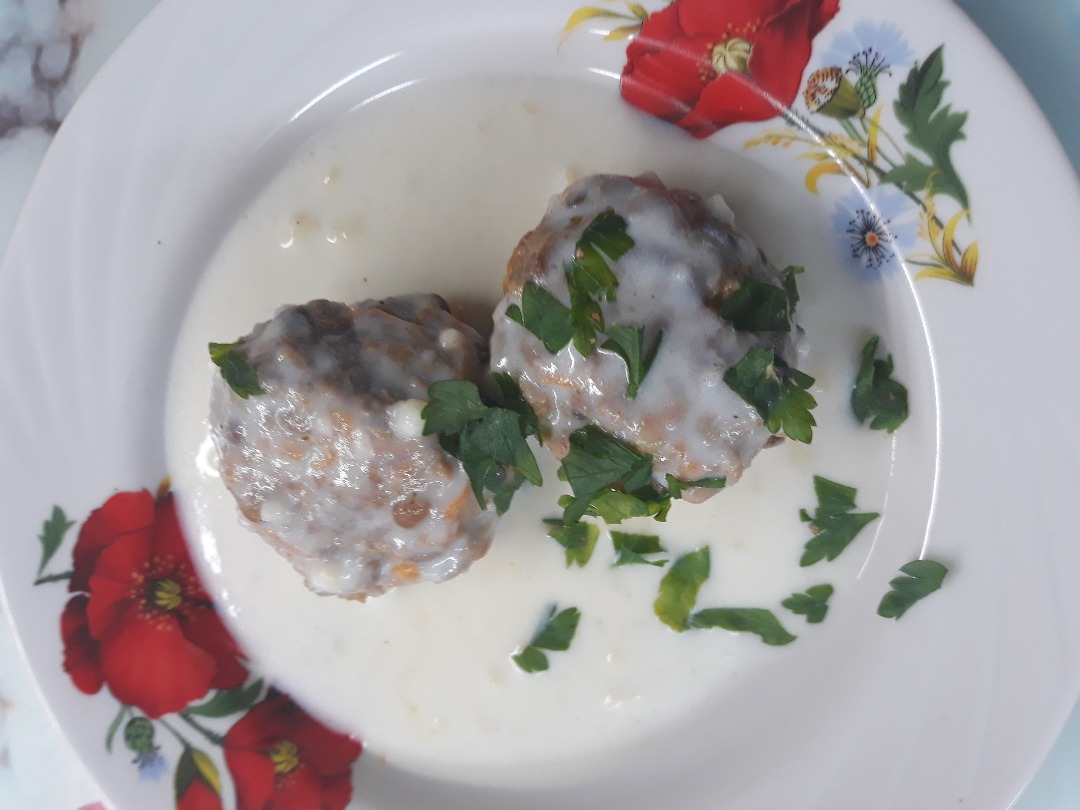 Тефтели с морковью и чечевицей под соусом