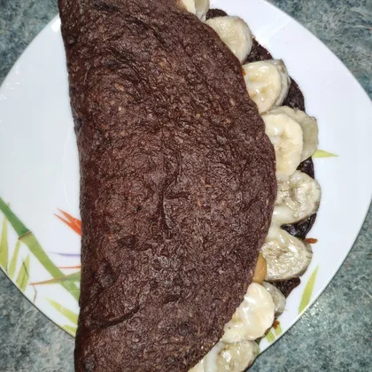 Шокоовсяноблин с бананом и арахисовой пастой
