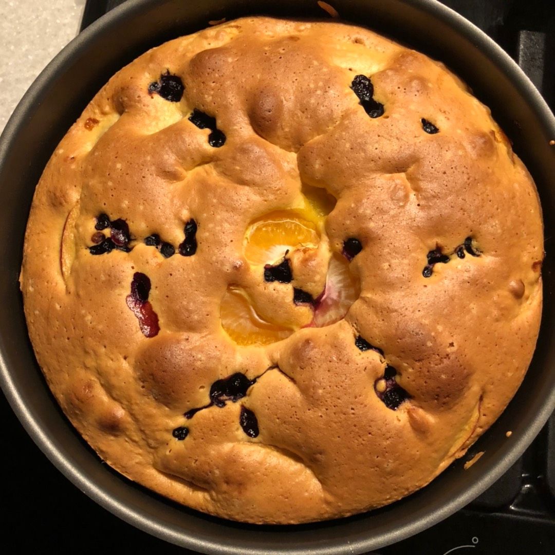 Шарлотка с мандаринами