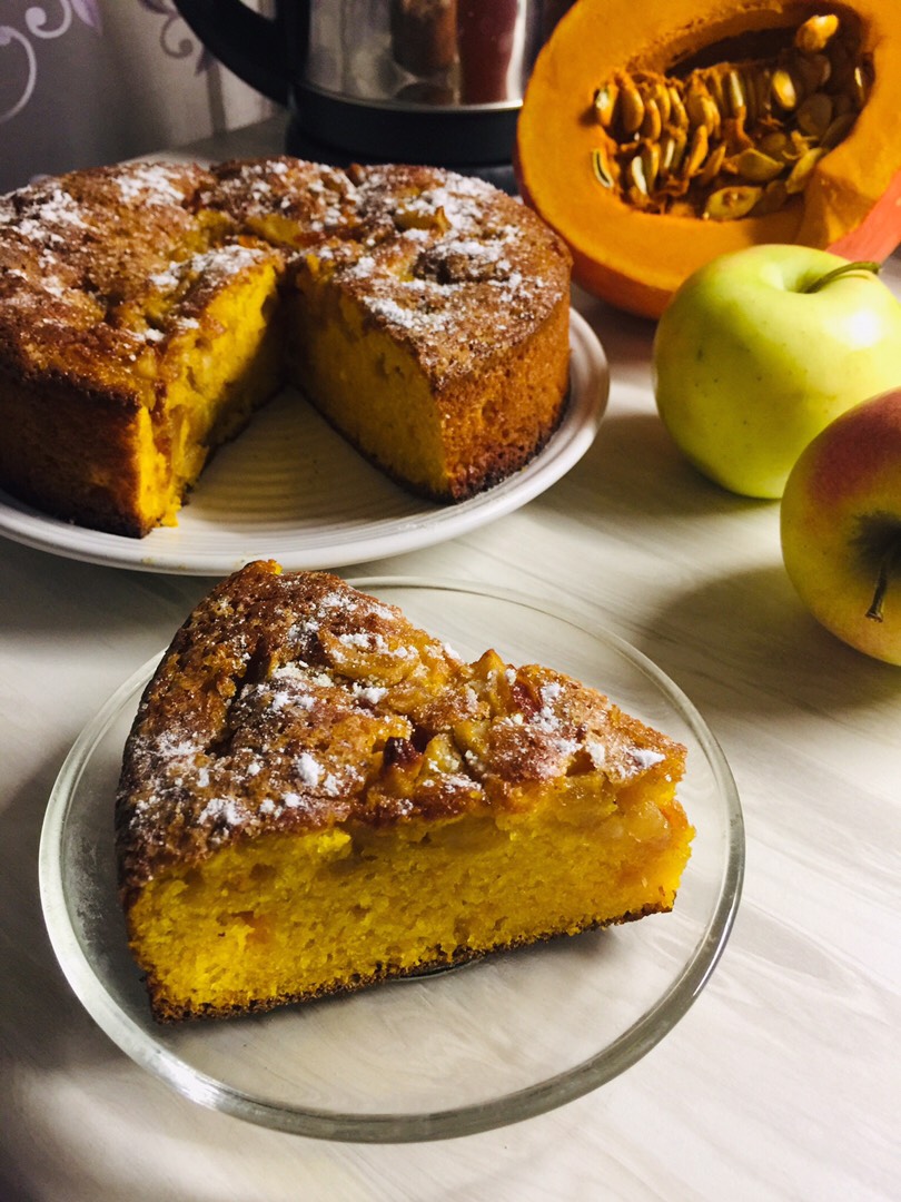 Пирог 🥧 с тыквой 🎃 и карамелизированными яблоками🍎 рецепт с фото  пошаговый от Наталья Мильбергер🏃‍♂️ - Овкусе.ру