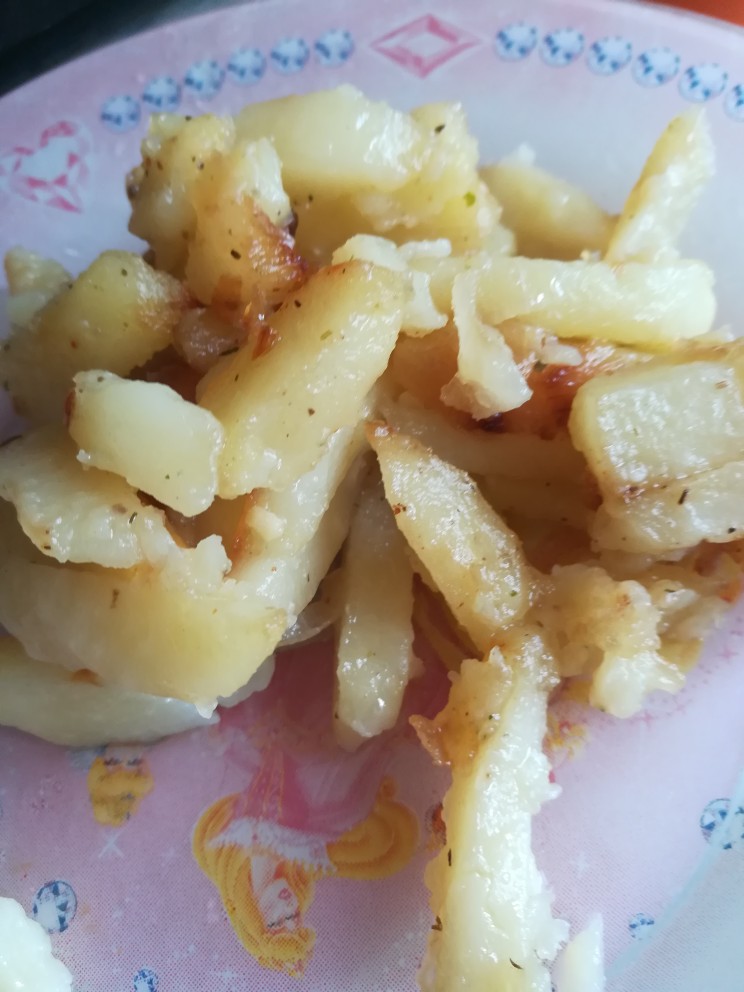 Картошка жареная с чесноком и луком