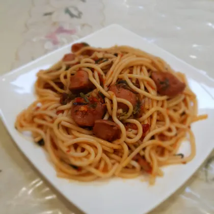 Спагетти с вкусной подливкой