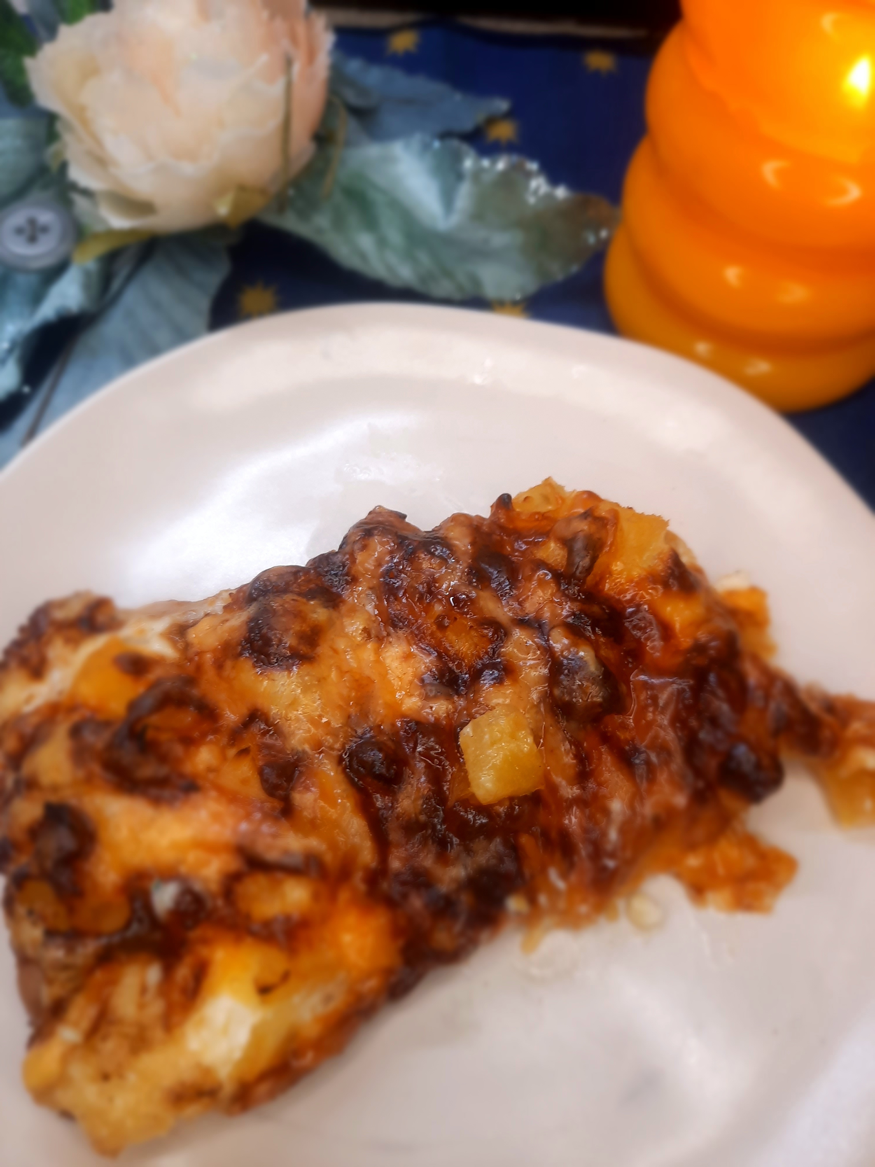 Куриное филе с ананасами