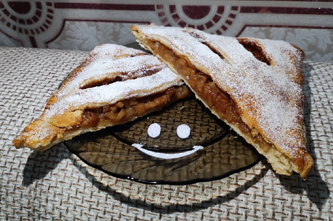 Яблочные слойки🍎