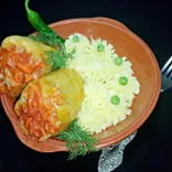 Перец фаршированный мясом и рисом