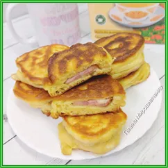 Оладьи с сыром и колбасой