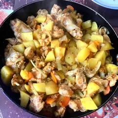 Курочка с картошкой в рукаве