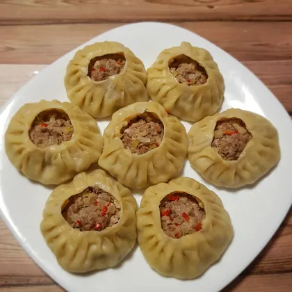 Открытые манты с рубленным мясом