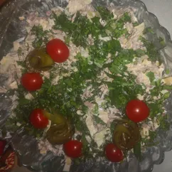 Новогодний салат.Салат с куриной печенью и огурцами