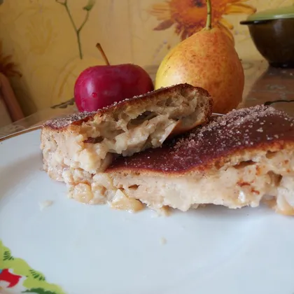 Яблочно - грушевый пирог на кефире, с овсянкой и медом