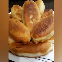 Жареные пирожки с капустой