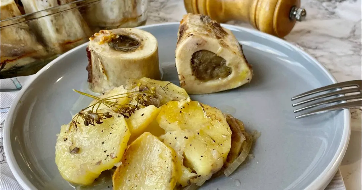 Мозговые косточки запеченные в духовке с картофелем рецепт с фото ...