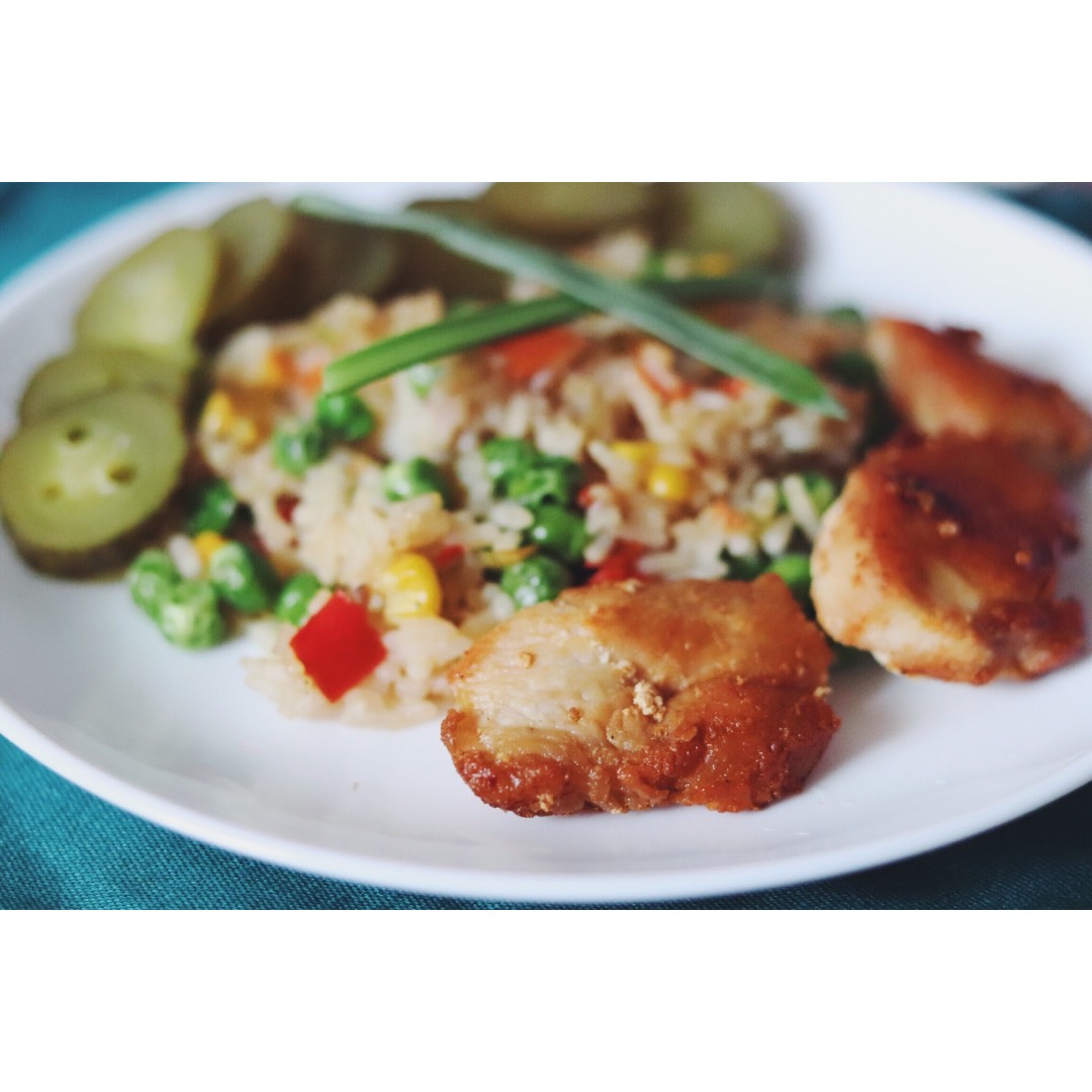 Курица тушеная с рисом и овощами - простой и вкусный рецепт с пошаговыми фото