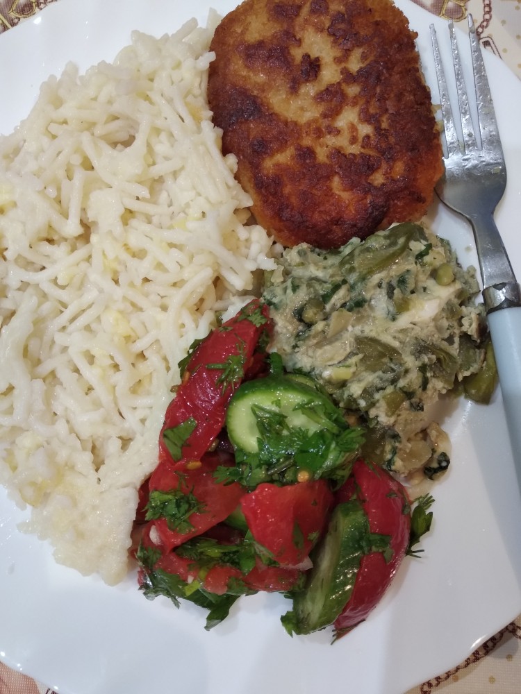 Фасоль стручковая с яйцами