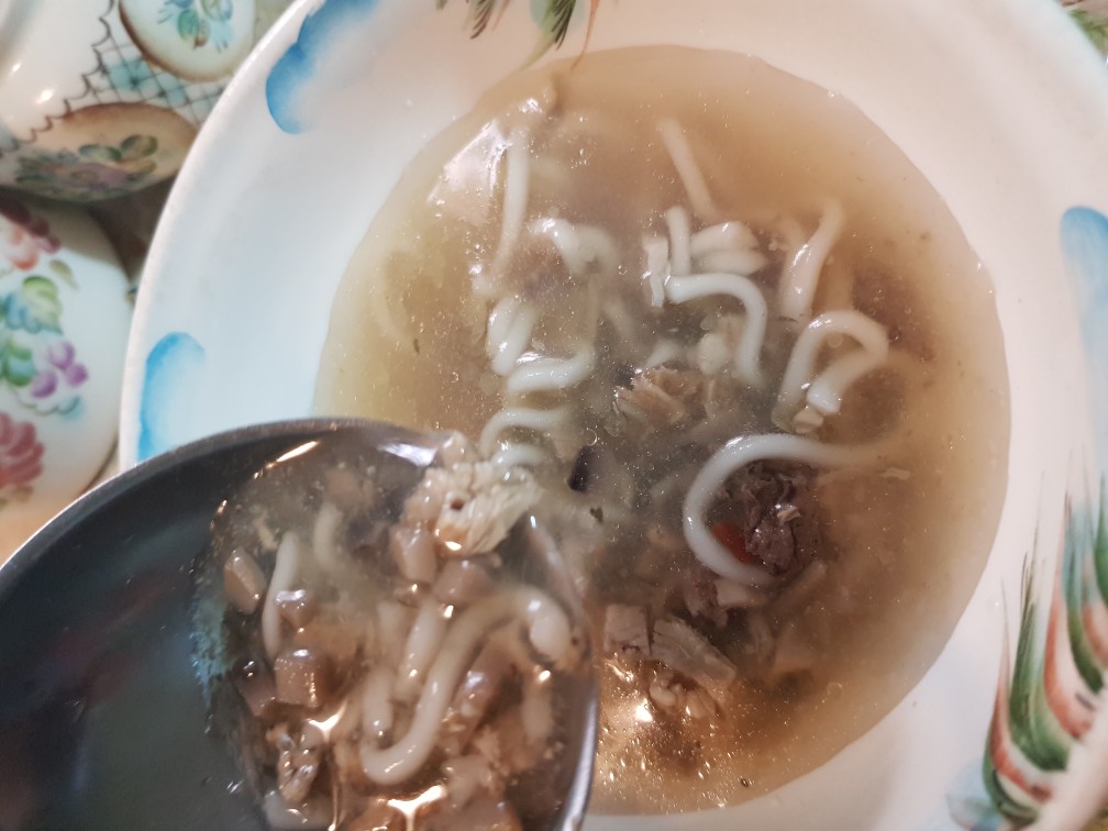 Лапша с курицей и грибами