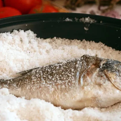 Морской окунь (dorada) в соли #кулинарныймарафон