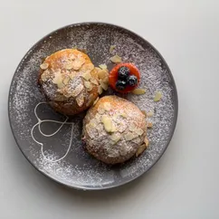 Творожные булочки с шоколадом и миндалём