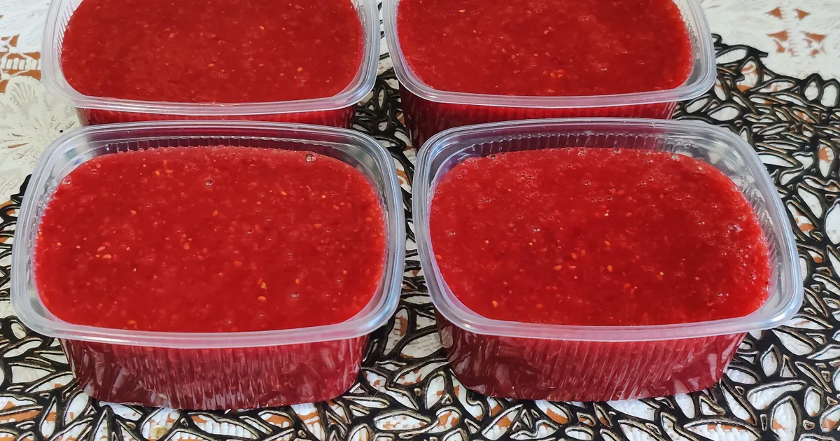 Клубнично-малиновое пюре перетертое с сахаром рецепт с фото пошаговый ...