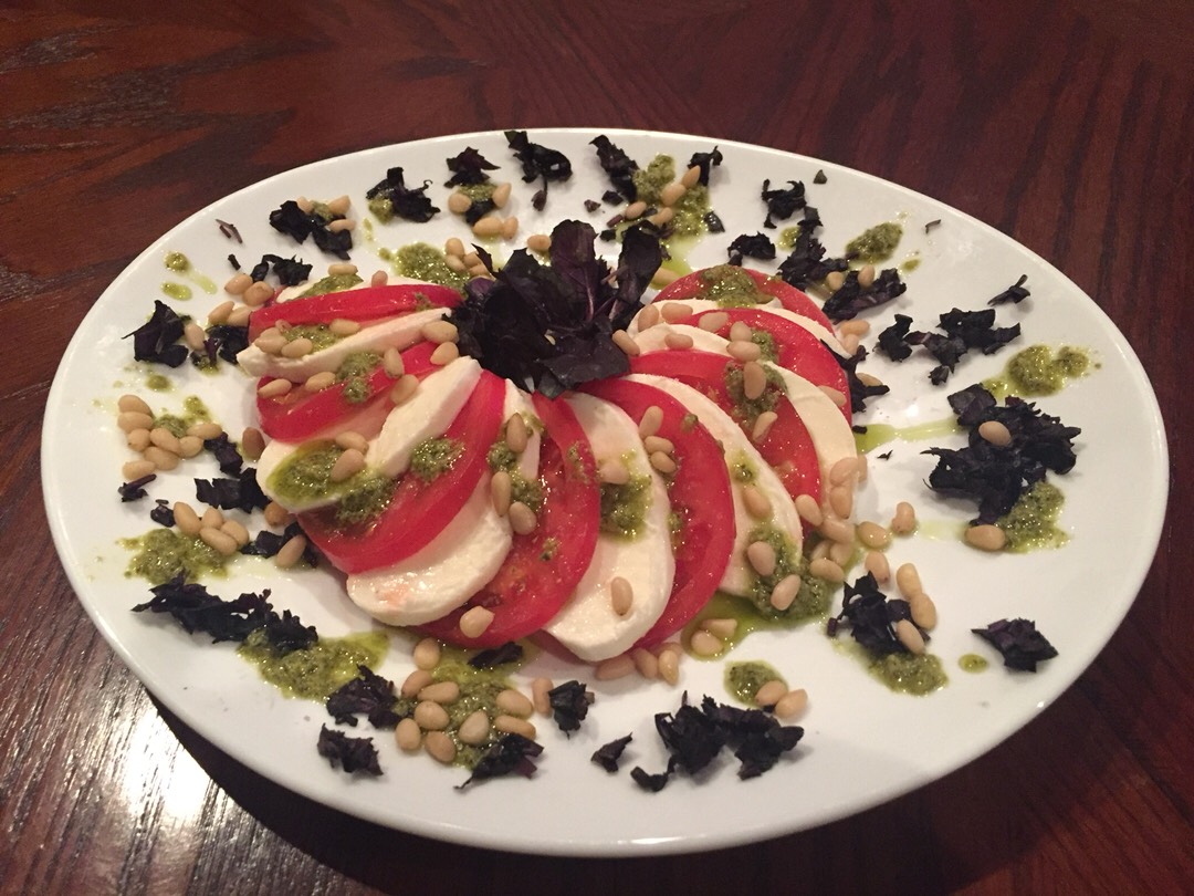 Капрезе салат