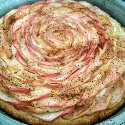 Творожный торт с яблочной розой
