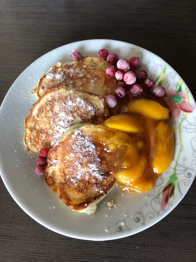 Сырники с персиковой подливой🥞🍑🍑🤤