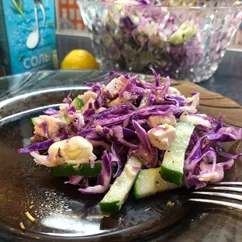 Лёгкий салат с куриной грудкой, брынзой и овощами🥒🥬