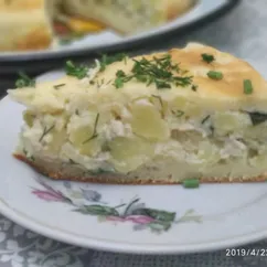 Заливной пирог на кислом молоке с курицей и картошкой