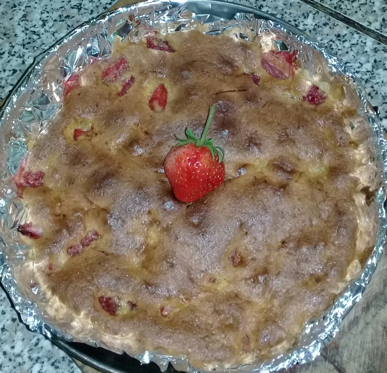 Шарлотка с клубникой 🍓