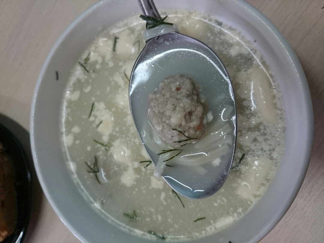 Суп лапша с фрикадельками