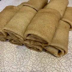 Блинчики из скисшего молока, фаршированные грибами