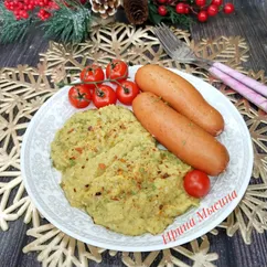 Пюре из зелёного консервированного горошка 