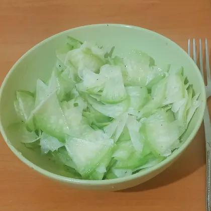 Зелёная редька в виде салата