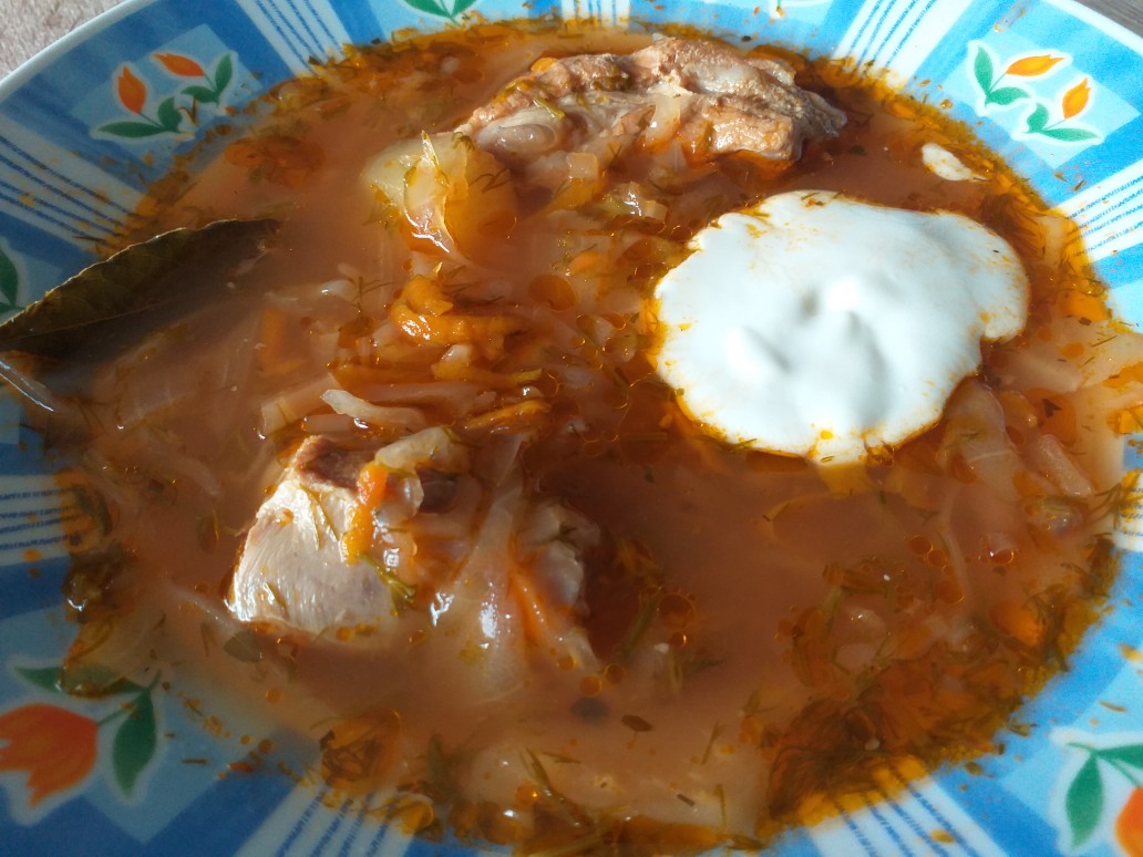Борщ с кислой капустой