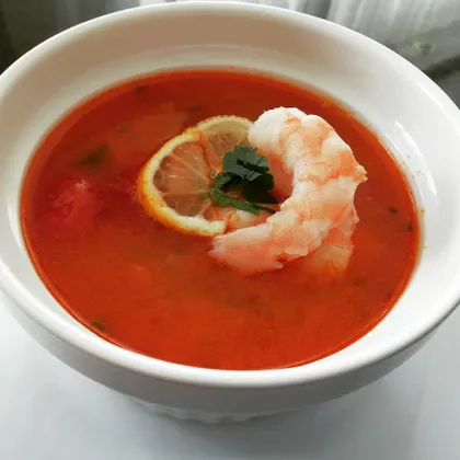 Томатный острый суп с креветками 😋