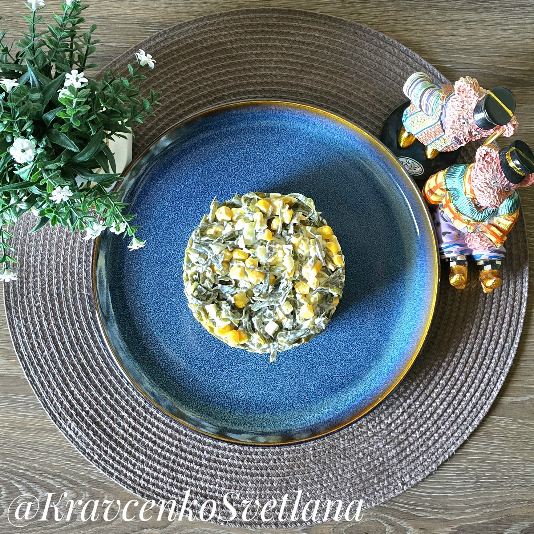 Салат с морской капустой