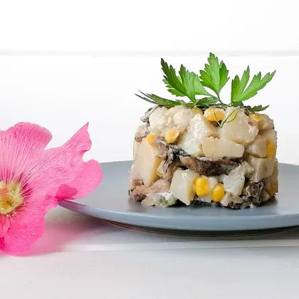 Картофельный салат с грибами