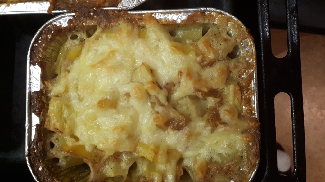 Рыбка с картошкой под сыром