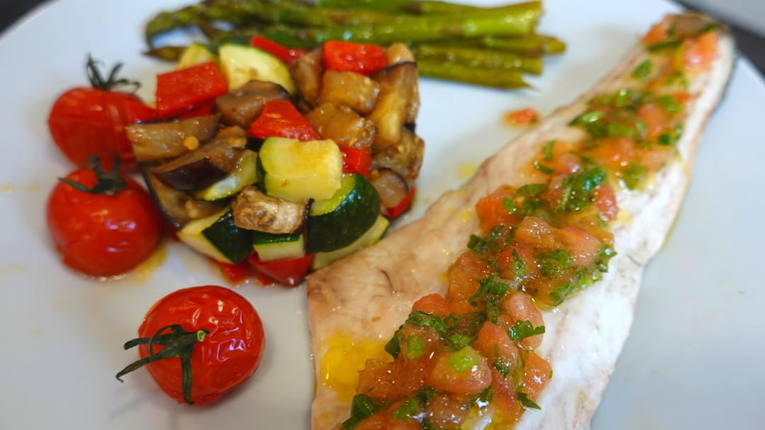 Рыба на ужин!! Сибас с овощами в духовке с французским соусом вьерж. (Филе рыбы в духовке)