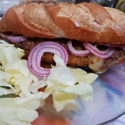Горячий бутерброд с мясом