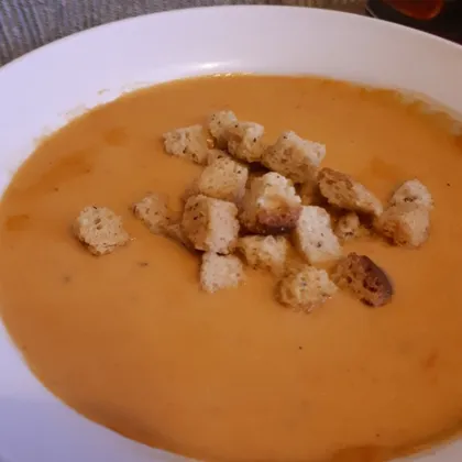 Томатный крем-суп с пармезаном
