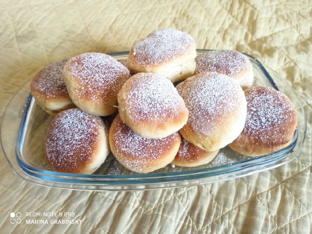 Пышные пончики в духовке. Пончики в духовке. Пончики в духовке маленькие. Пончики из духовки.