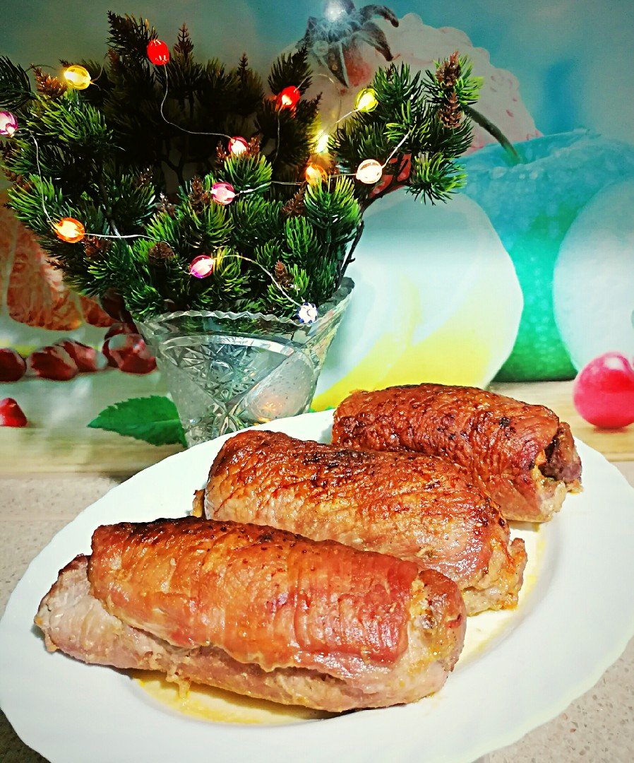 Рулетики из свинины с начинкой в духовке — рецепт с фото пошагово
