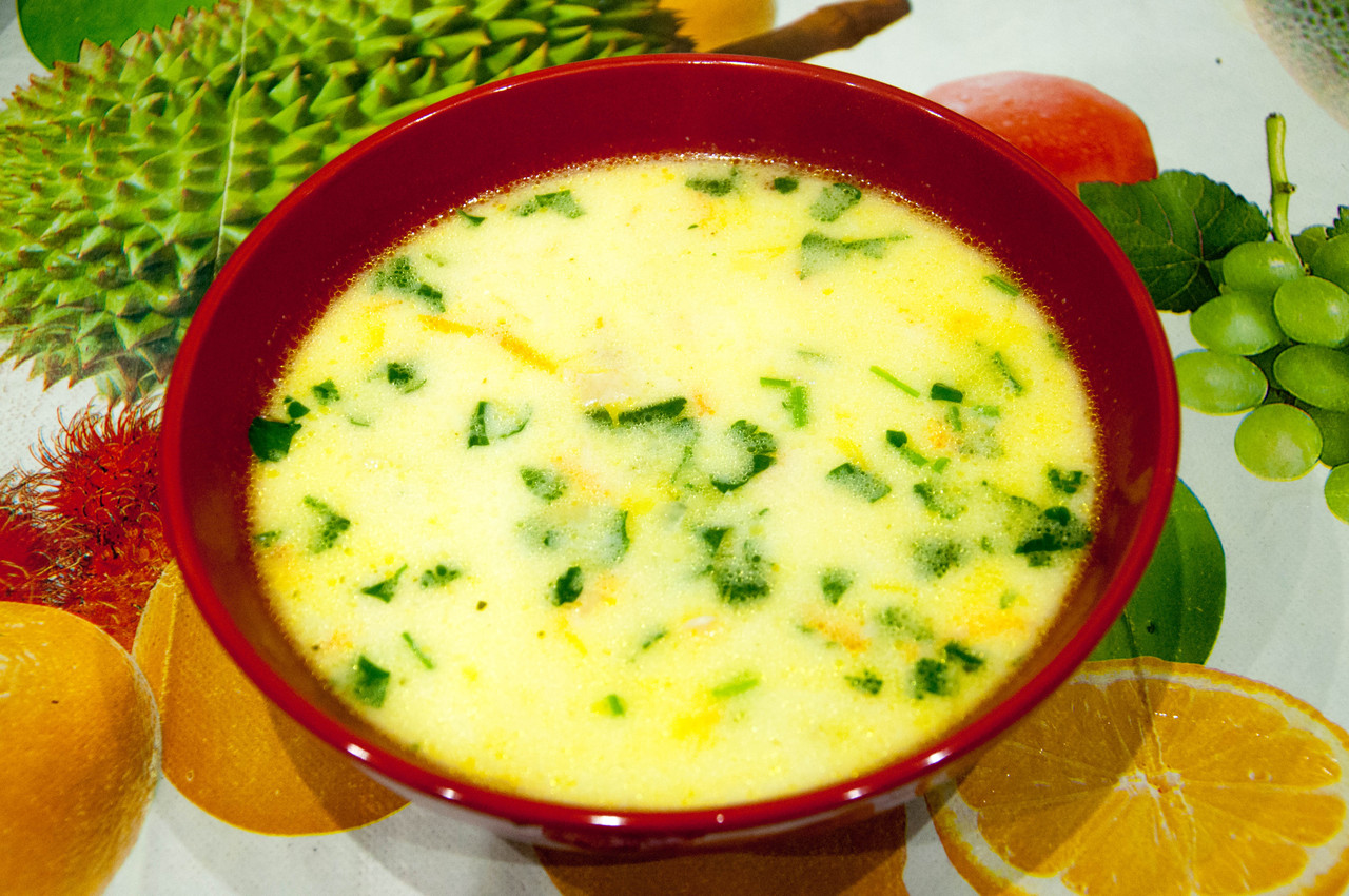 Куриный суп с плавленым сыром